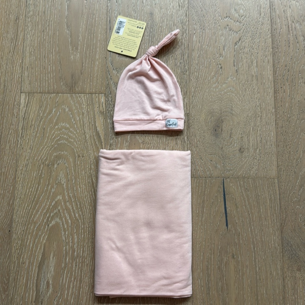 Large swaddle baby blanket and knot hat